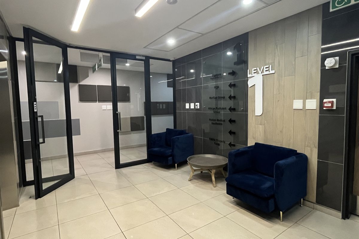 Office space available immediately Summit Place - Photo 3