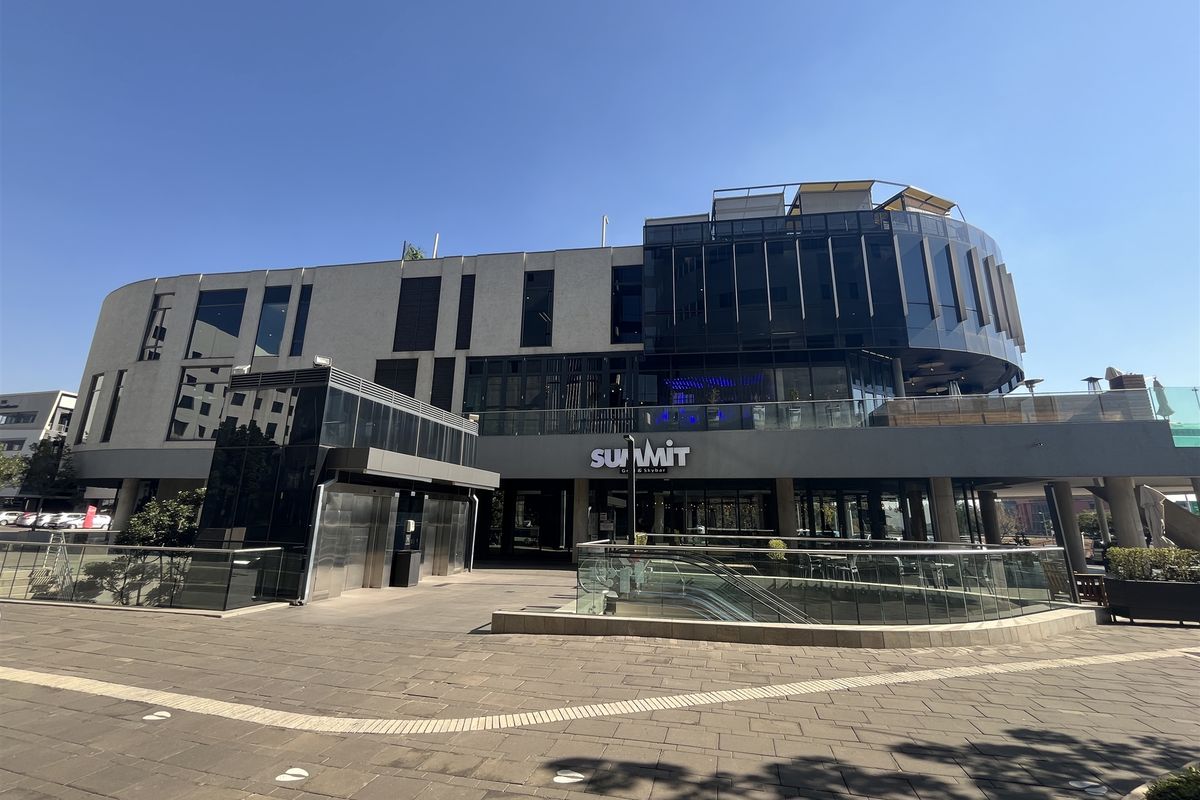 Office space available immediately Summit Place - Photo 2