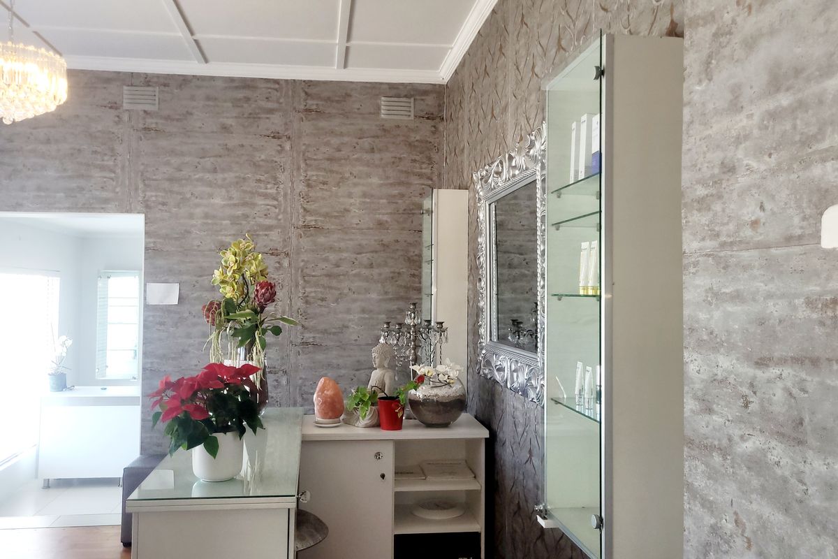 Commercial Property - Photo 5