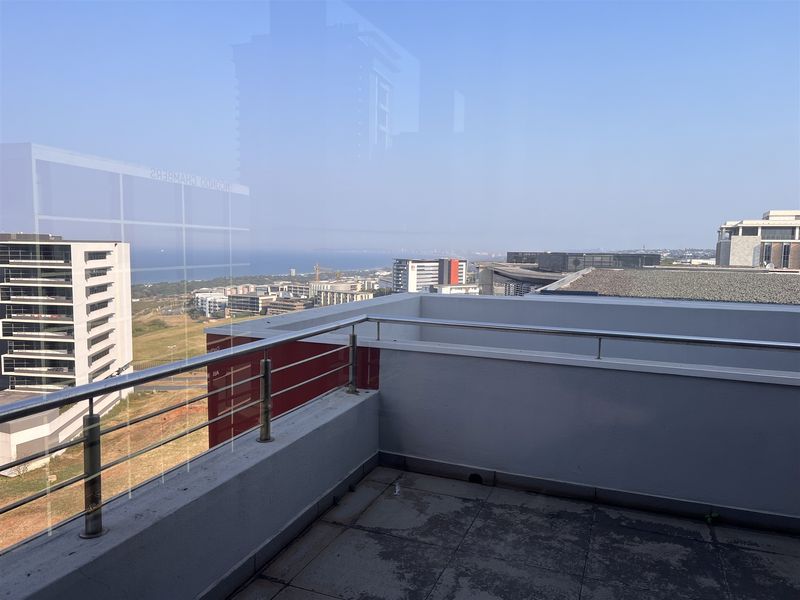 Penthouse Office available to lease - Photo 4