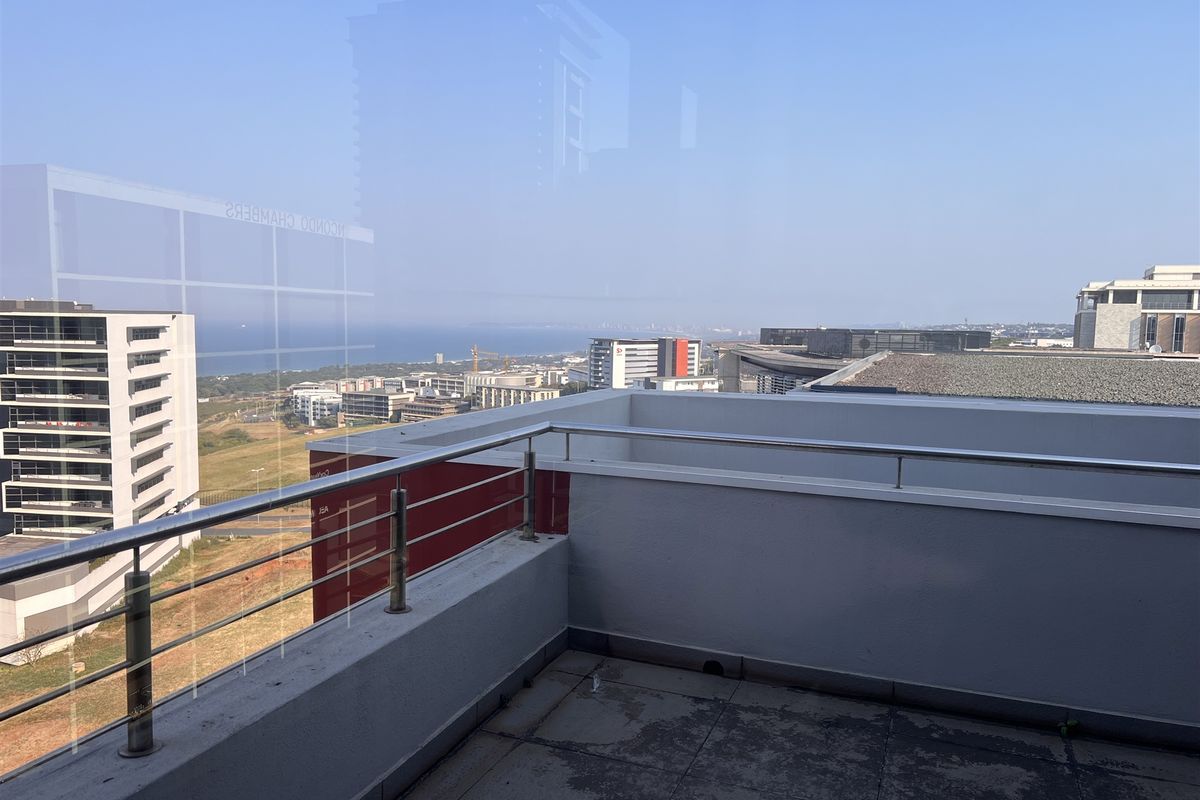 Penthouse Office available to lease - Photo 4