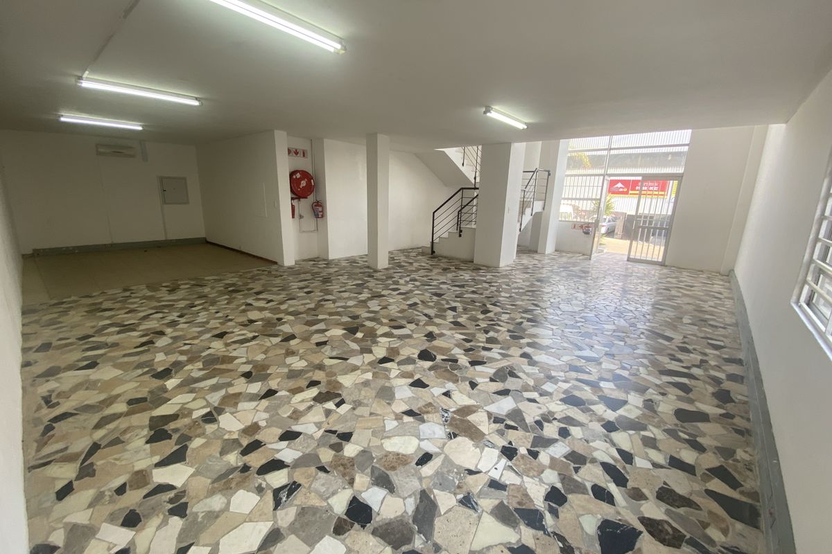 Ideal for showroom, factory outlet, or storage businesses available for lease at 709 Richards Drive. - Photo 5