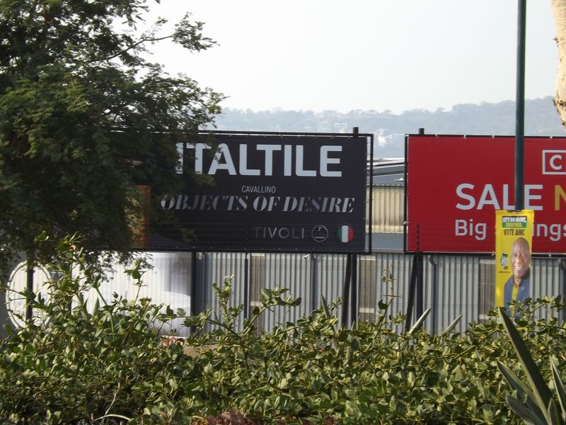 Exceptional Retail Premises Available for Rent in the Popular Riverside Area - Photo 4