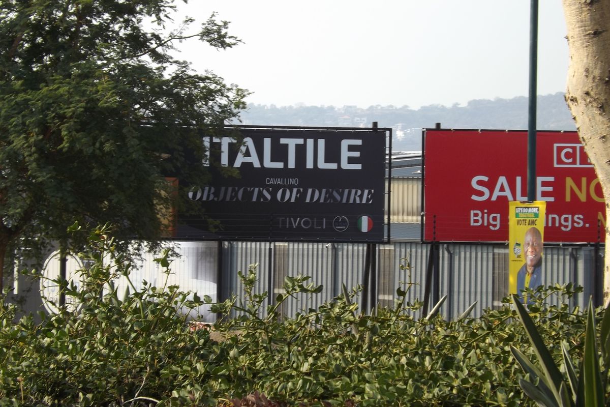 Exceptional Retail Premises Available for Rent in the Popular Riverside Area - Photo 4