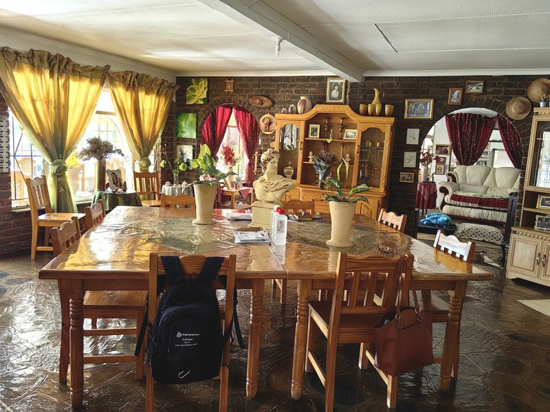 Idyllic 21-Hectare Farm with Breathtaking Magaliesberg Mountain Views - Photo 8