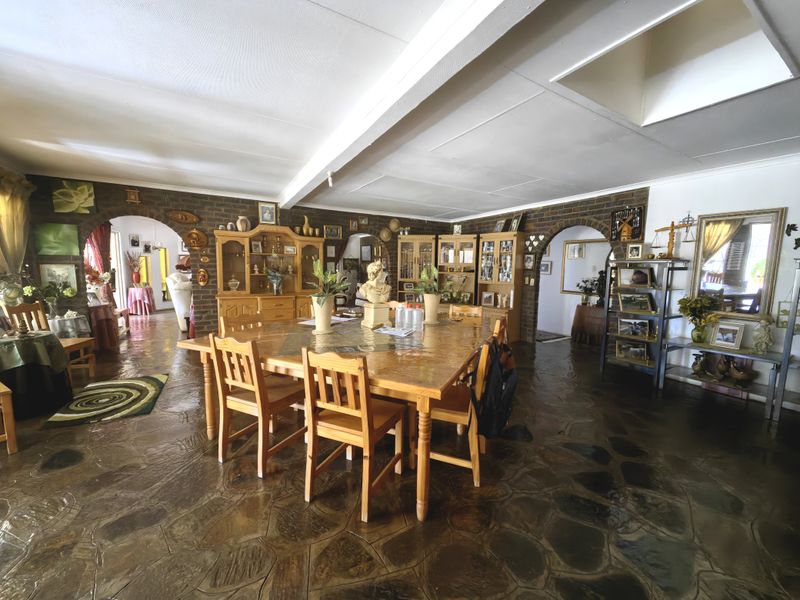 Idyllic 21-Hectare Farm with Breathtaking Magaliesberg Mountain Views - Photo 7