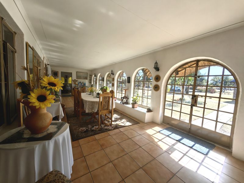 Idyllic 21-Hectare Farm with Breathtaking Magaliesberg Mountain Views - Photo 5