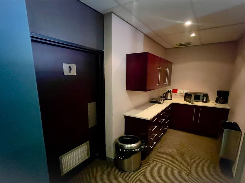 Office space to purchase in Melrose Arch - Photo 7