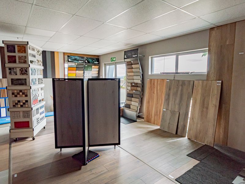 Modern, Fully Equipped Versatile 647m2 Warehouse | Backup Utilities | Superlink Access - Photo 9