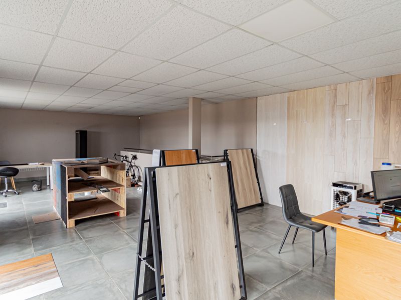 Modern, Fully Equipped Versatile 647m2 Warehouse | Backup Utilities | Superlink Access - Photo 4