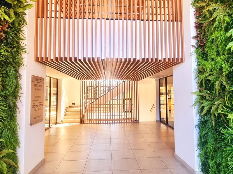Office space to let in Morningside Close - Photo 2