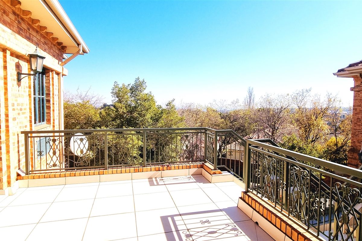 Office space to let on the 1st floor of Block A in La Rocca Office Park - Photo 4