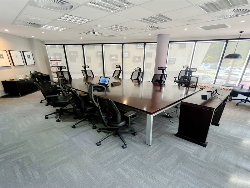 503m2 office space for sale in Melrose Arch - Photo 8
