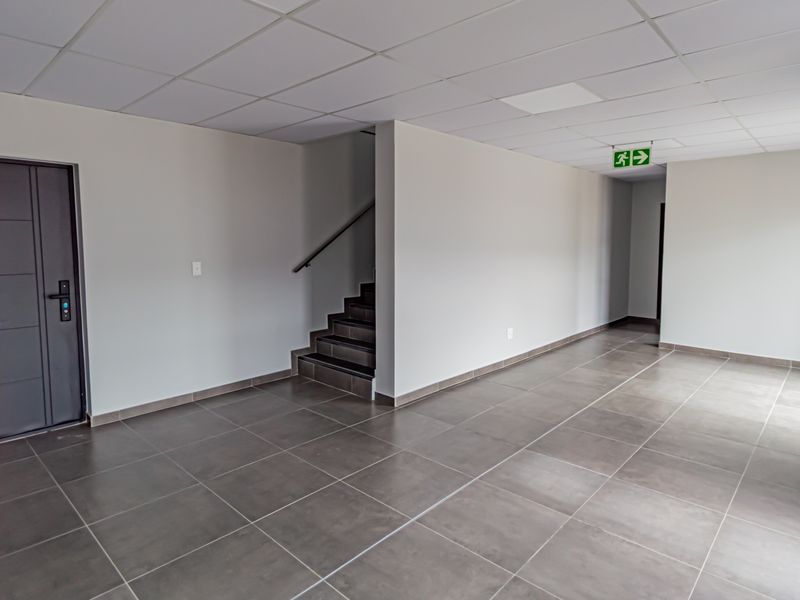 High-Spec Industrial Facility | 596m2 | Superlink Access | Backup Power - Photo 4