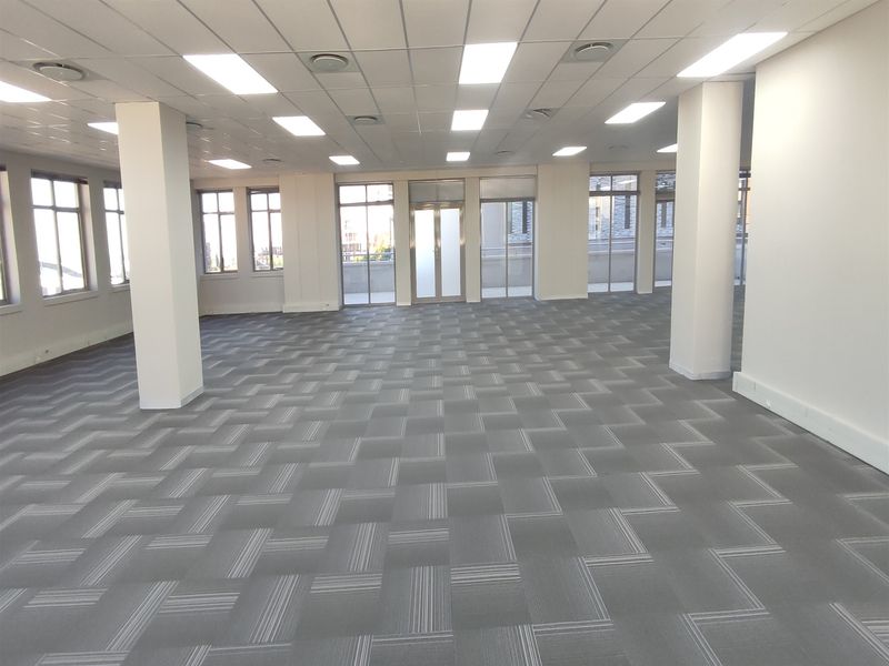 Offices to let in Rosebank - Photo 8