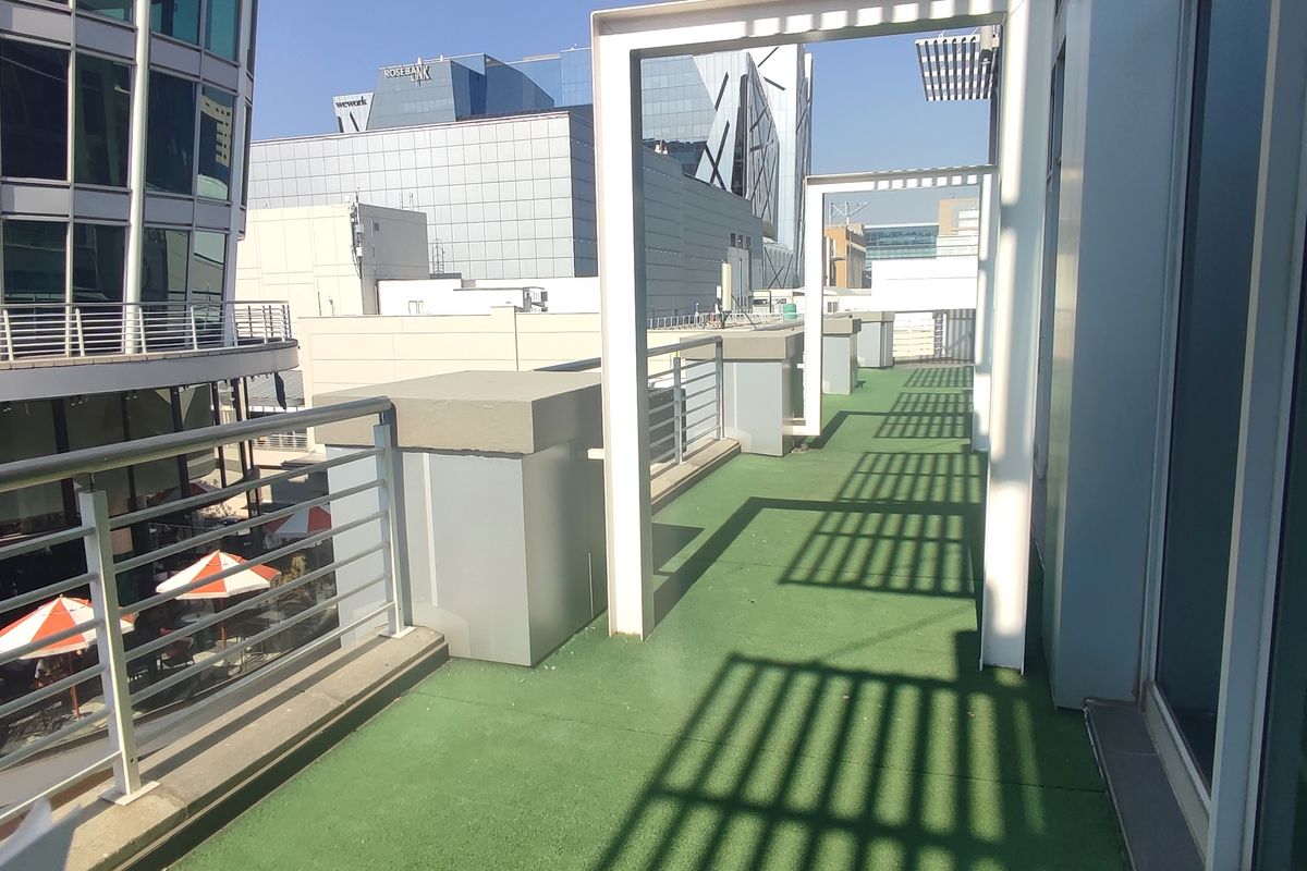 Offices space to let in Rosebank - Photo 4