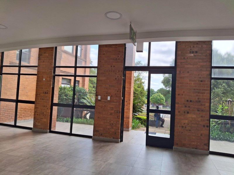 Power-Secure Offices in Faerie Glen with Round-the-Clock Security - Photo 4