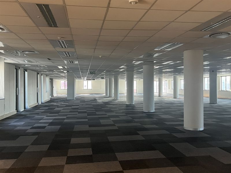 Office space available immediately Menlyn Corporate park - Photo 8