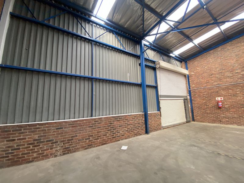 Fantastic office and warehouse for lease in Halfway House, Midrand. - Photo 7