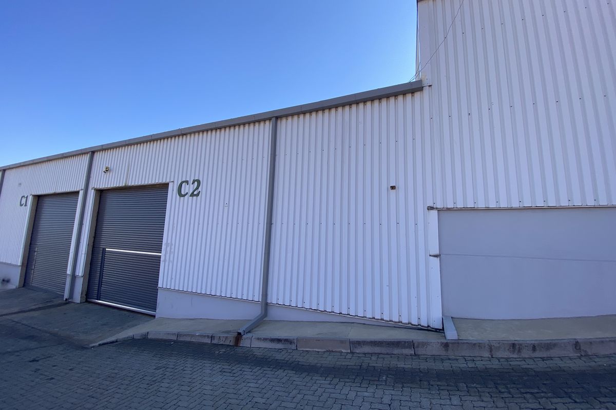 Fantastic office and warehouse for lease in Halfway House, Midrand. - Photo 2