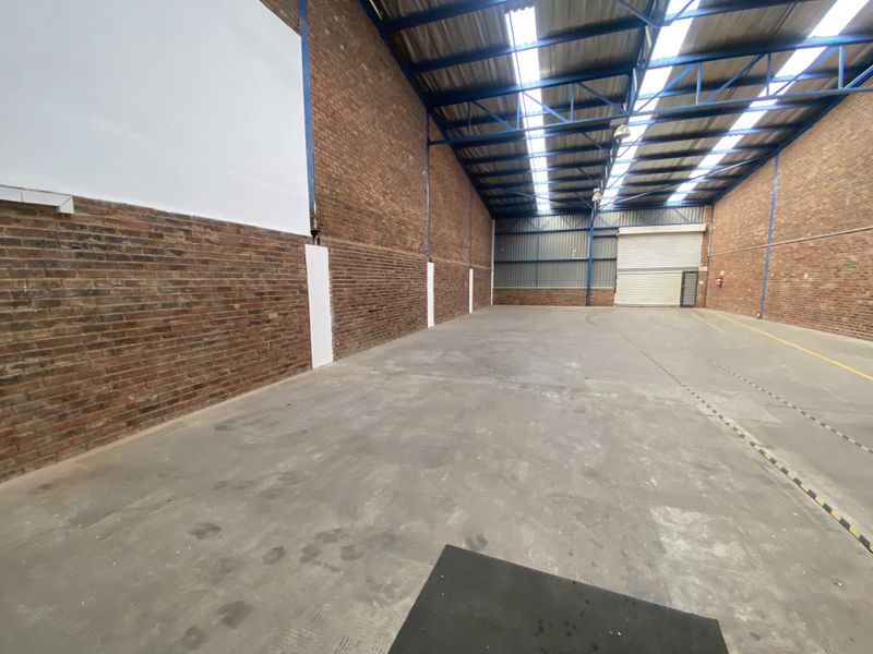 Fantastic office and warehouse for lease in Halfway House, Midrand. - Photo 4