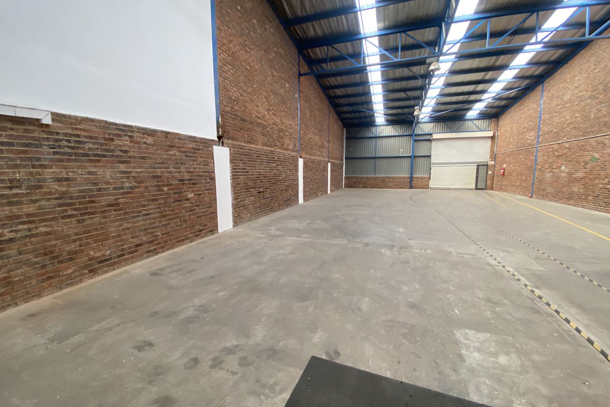 Fantastic office and warehouse for lease in Halfway House, Midrand. - Photo 4