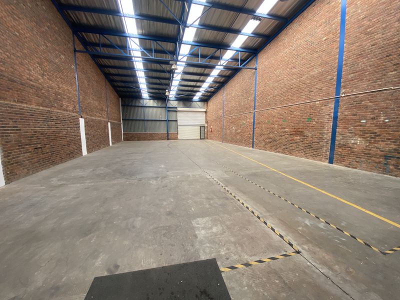 Fantastic office and warehouse for lease in Halfway House, Midrand. - Photo 5