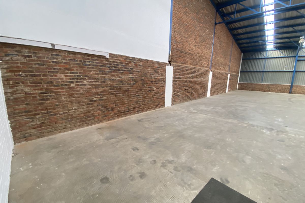 Fantastic office and warehouse for lease in Halfway House, Midrand. - Photo 3