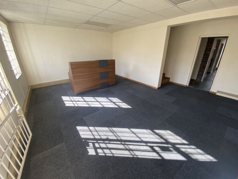 Fantastic office and warehouse for lease in Halfway House, Midrand. - Photo 10