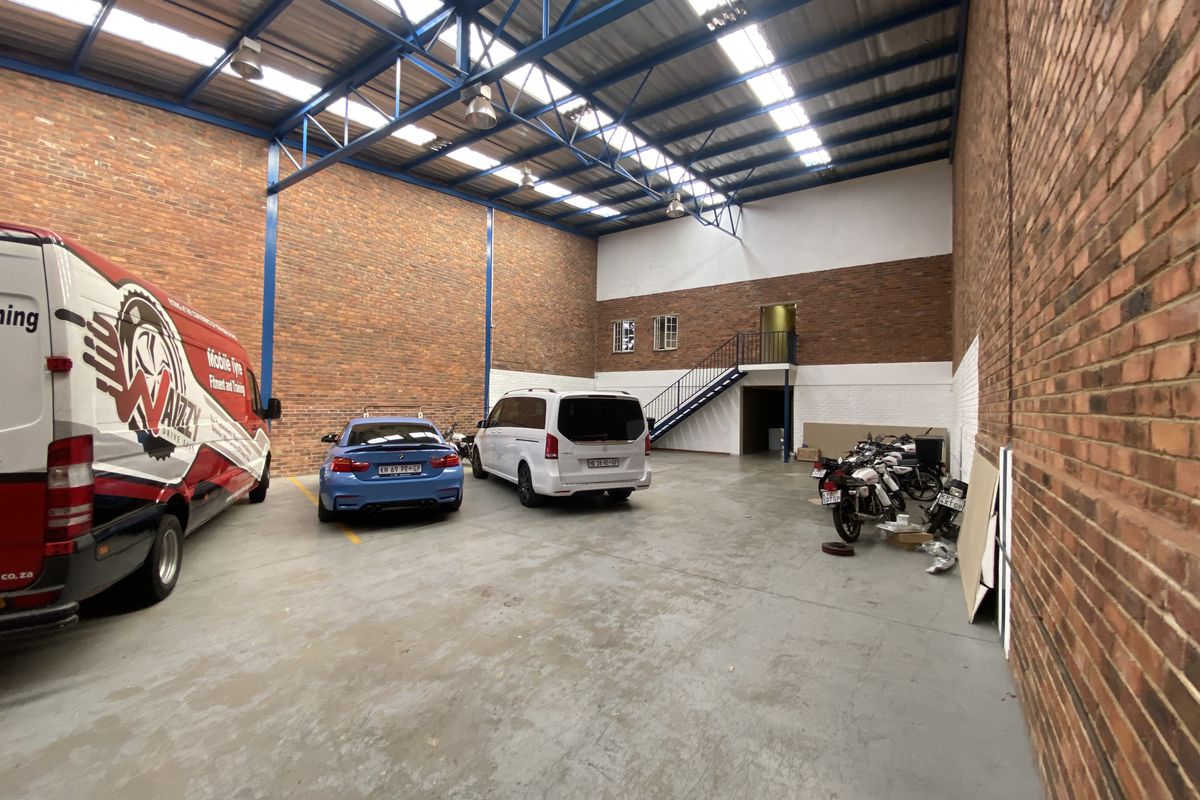 Fantastic office and warehouse for lease in Halfway House, Midrand. - Photo 5
