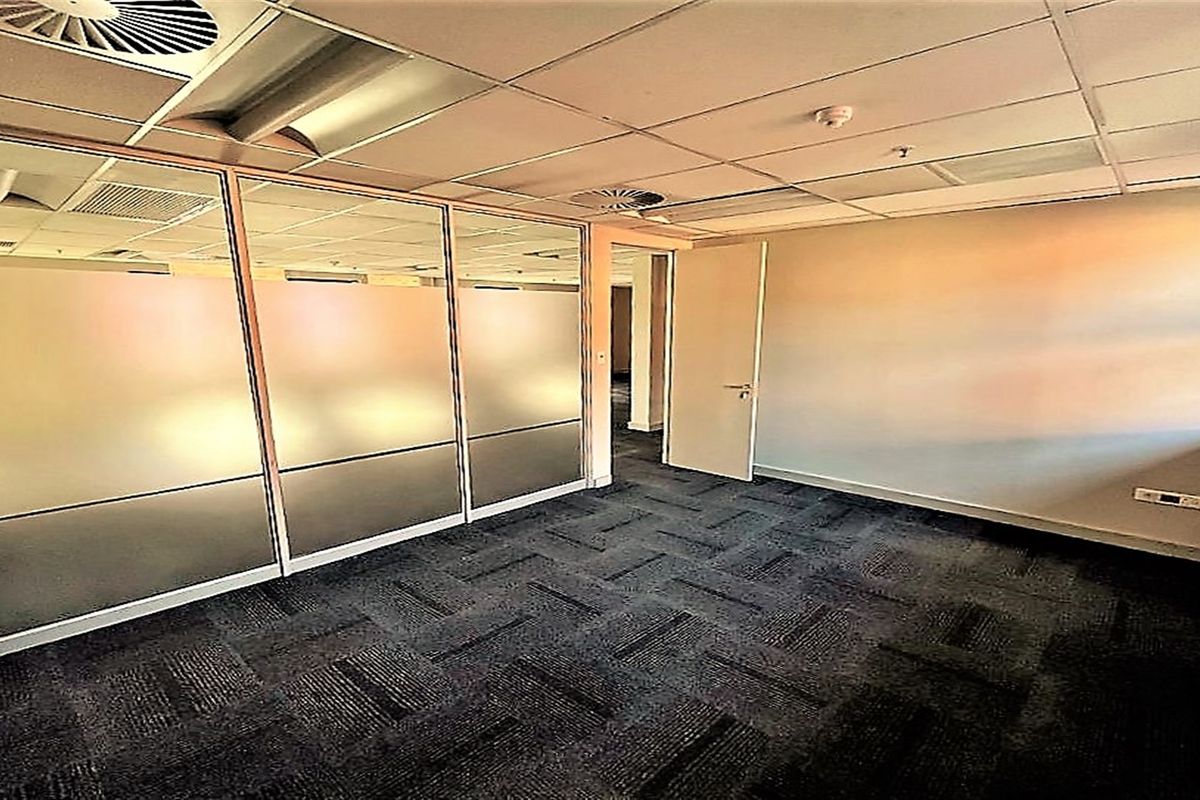 Office space to let in Waverley - Photo 5