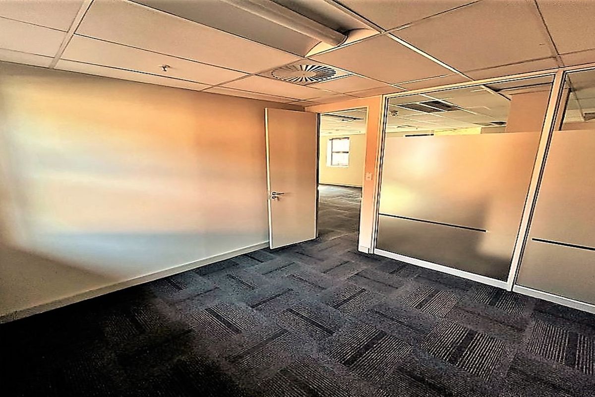 Office space to let in Waverley - Photo 2