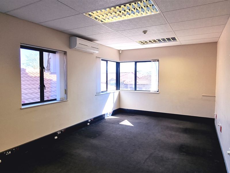 Office space to let in Block B in La Rocca Office Park - Photo 7