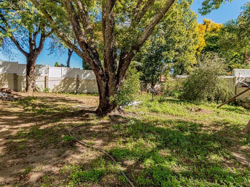 Prime Fourways Development Opportunity on 1 800 m2 | Bus 4 Zoning | Off-grid Water - Photo 7