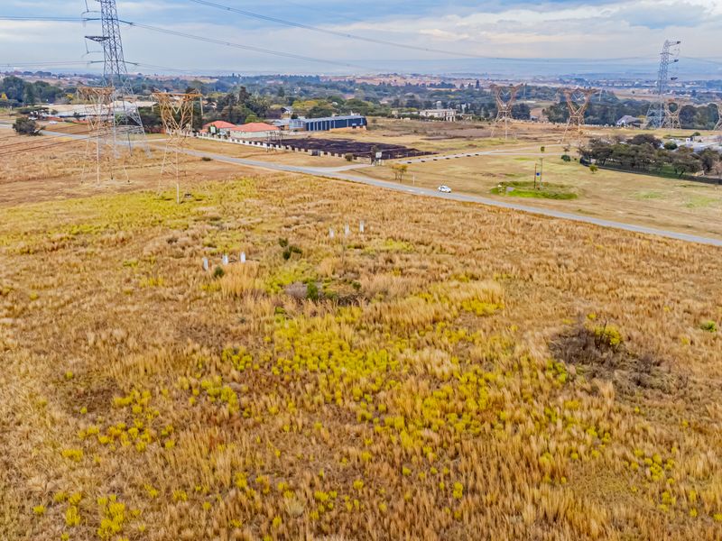 2.5 Ha Prime Vacant Land | Dual Road Frontage | R511 Corridor | Laezonia - Photo 10