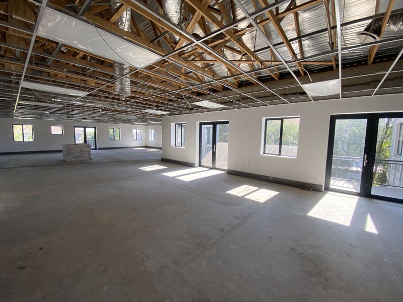 Office avalible for lease at Thorn Hill Office Park,Vorna Valley,Midrand. - Photo 7