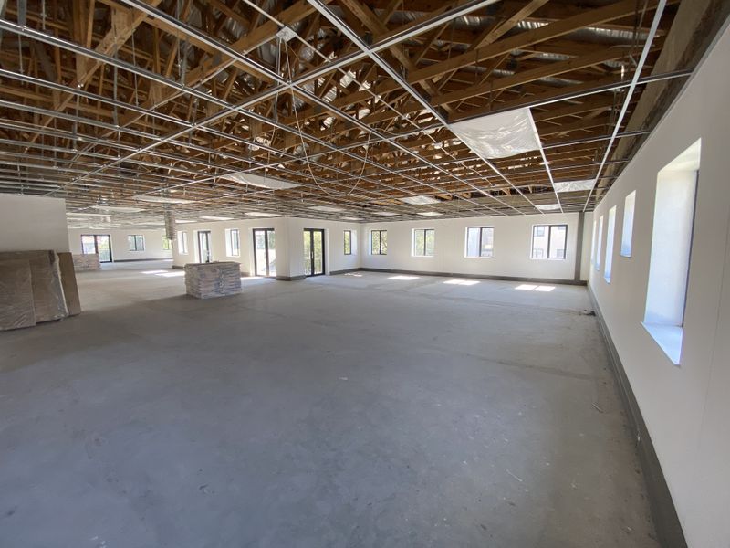 Office avalible for lease at Thorn Hill Office Park,Vorna Valley,Midrand. - Photo 10