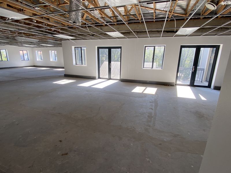 Office avalible for lease at Thorn Hill Office Park,Vorna Valley,Midrand. - Photo 6