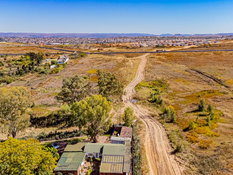 12.8 Ha Prime Development Land | Adjacent to Tanganani | Income-Generating Lodge Included - Photo 6