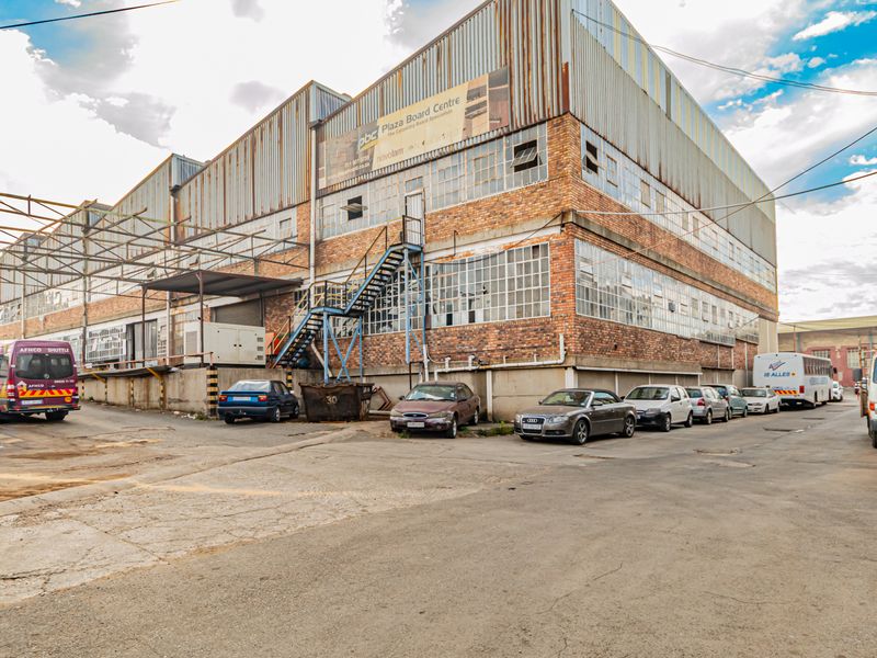 Multi-unit industrial park : Ample Power : Space for Future Expansion - Photo 9