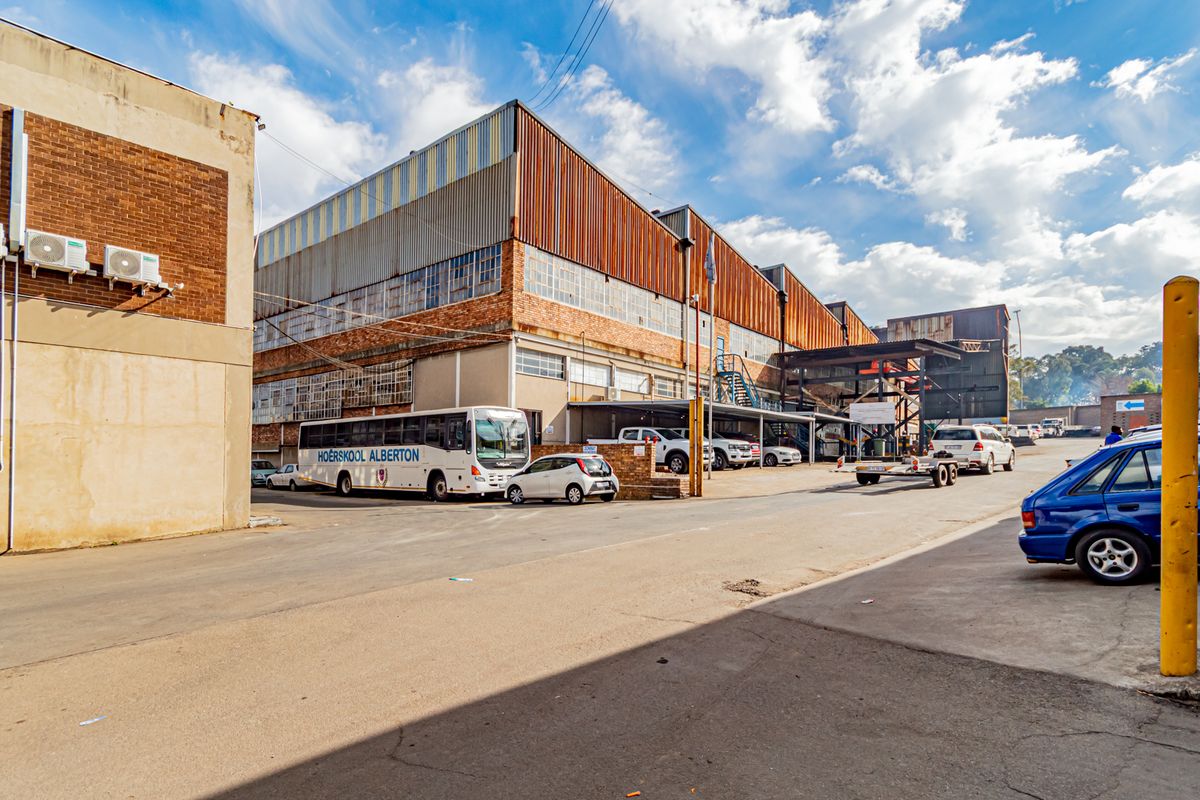 Multi-unit industrial park : Ample Power : Space for Future Expansion - Photo 5