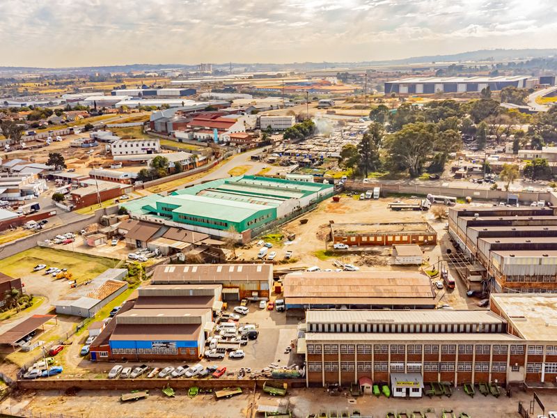Multi-unit industrial park : Ample Power : Space for Future Expansion - Photo 3