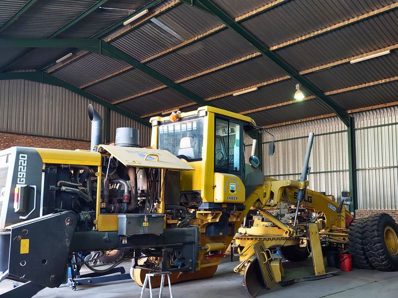 Prime Industrial Property with Comprehensive Facilities - Photo 6