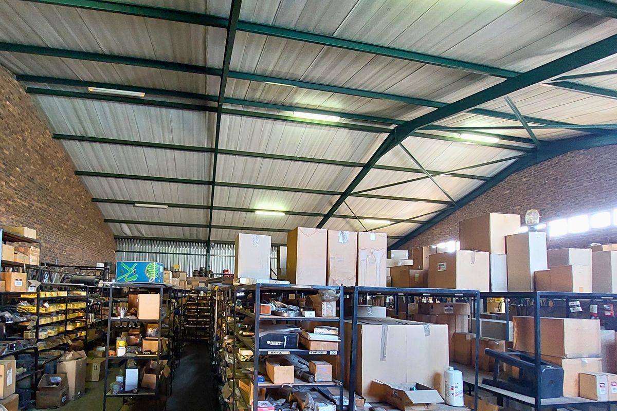 Prime Industrial Property with Comprehensive Facilities - Photo 4