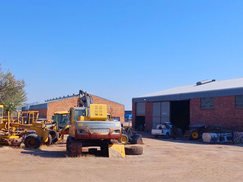 Prime Industrial Property with Comprehensive Facilities - Photo 10