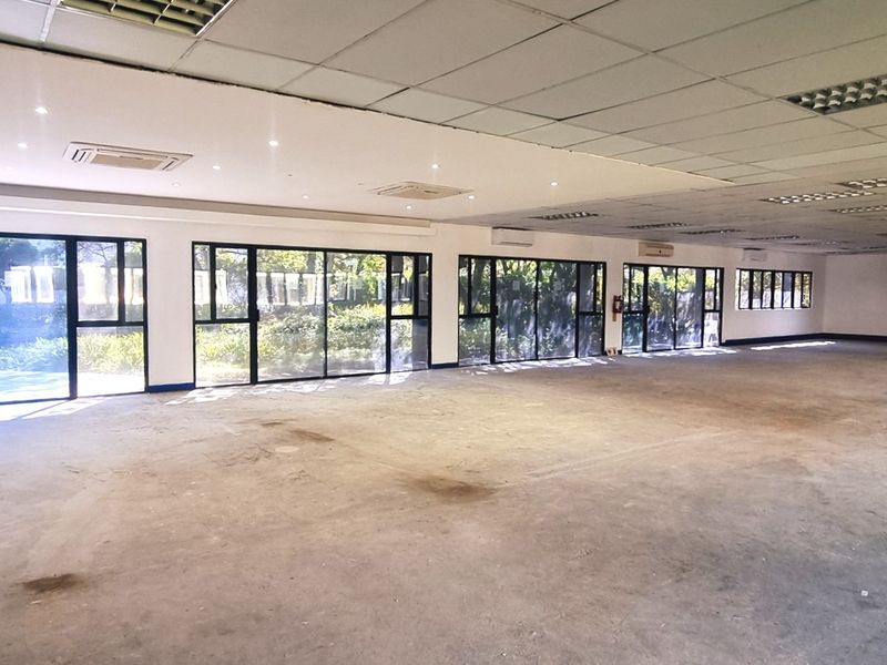 Office space to let on the Ground floor in Woodmead Office Park - Photo 5