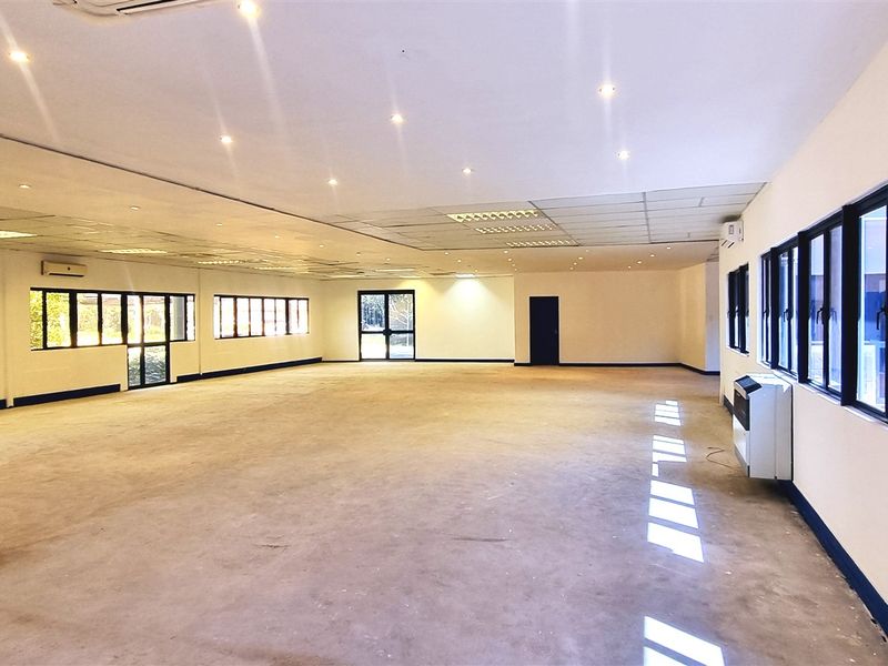 Office space to let on the Ground floor of 21 Saddle Drive in Woodmead Office Park - Photo 8