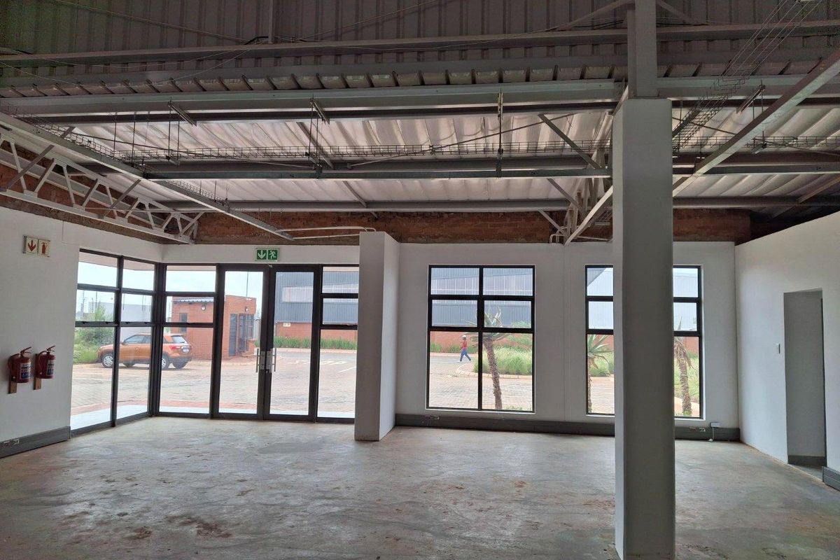 Newly Built 1,325mÂ2 Industrial Warehouse for Rent â Direct from the Landlord! Limited-Time Promot - Photo 3