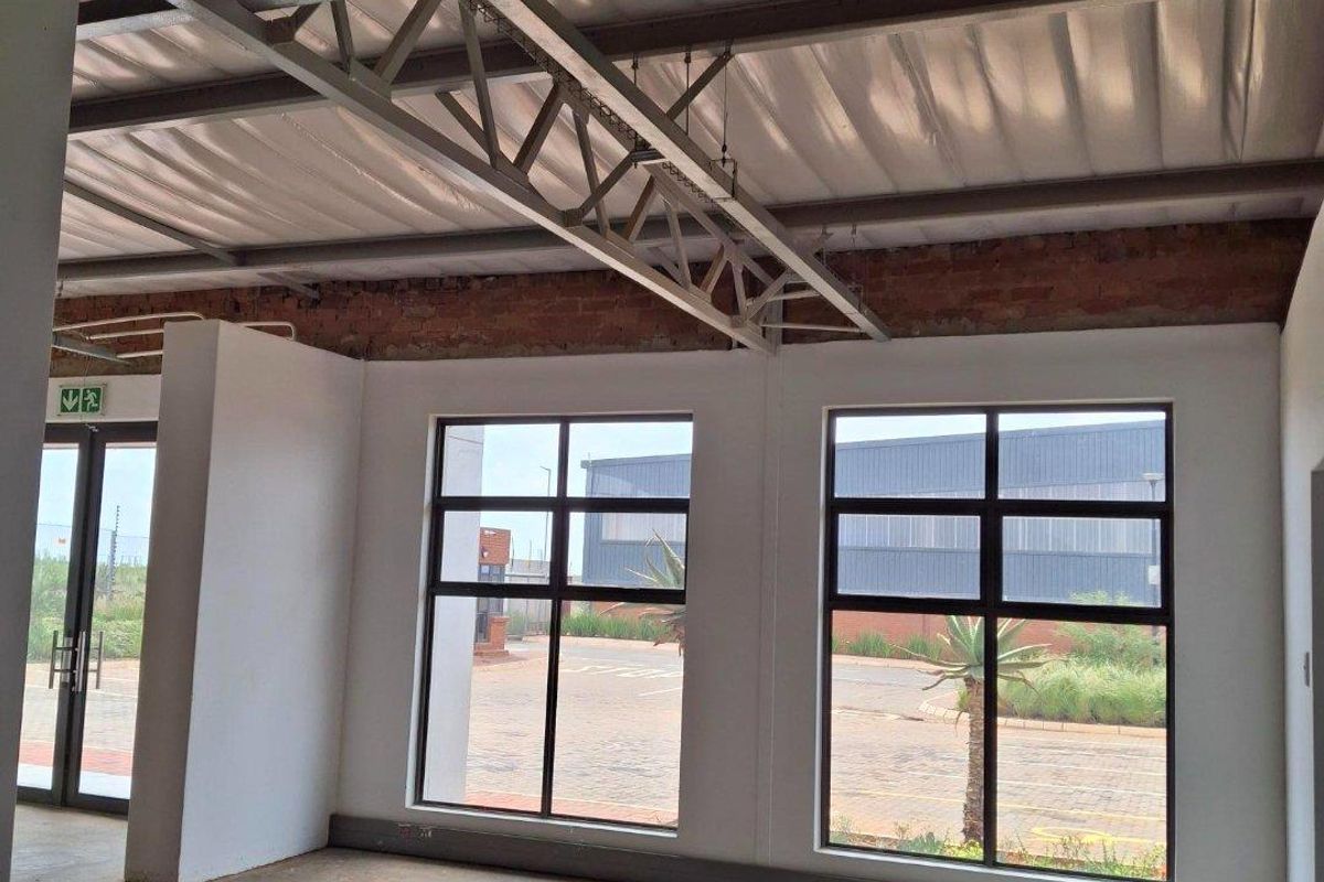 Newly Built 1,325mÂ2 Industrial Warehouse for Rent â Direct from the Landlord! Limited-Time Promot - Photo 2