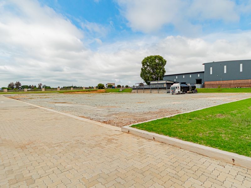 Industrial Property for Sale | Limeroc Business Park | Centurion |  Backup Off-grid Utilities - Photo 2
